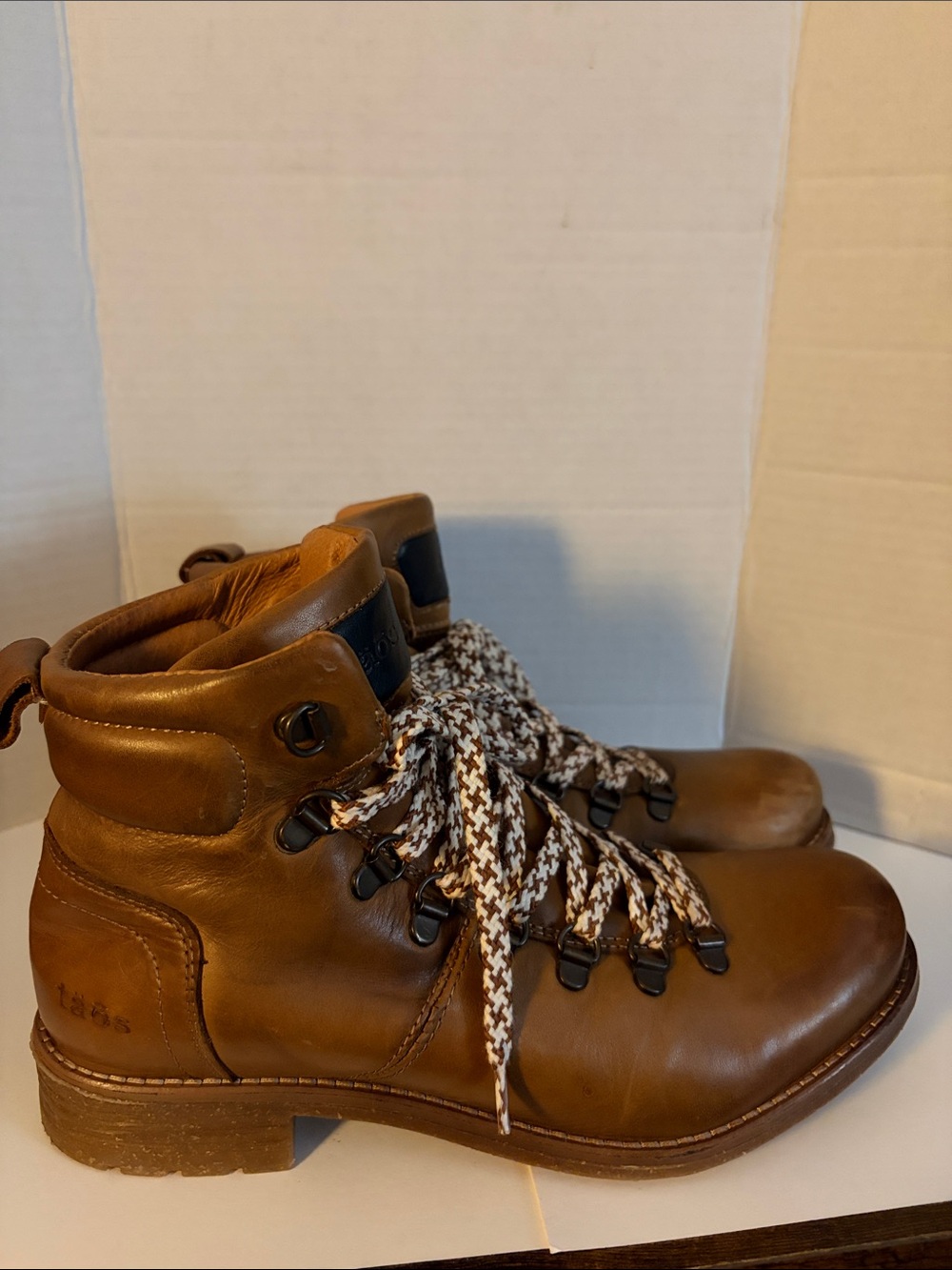 Taos Brown Leather Lace-Up Hiking Boots